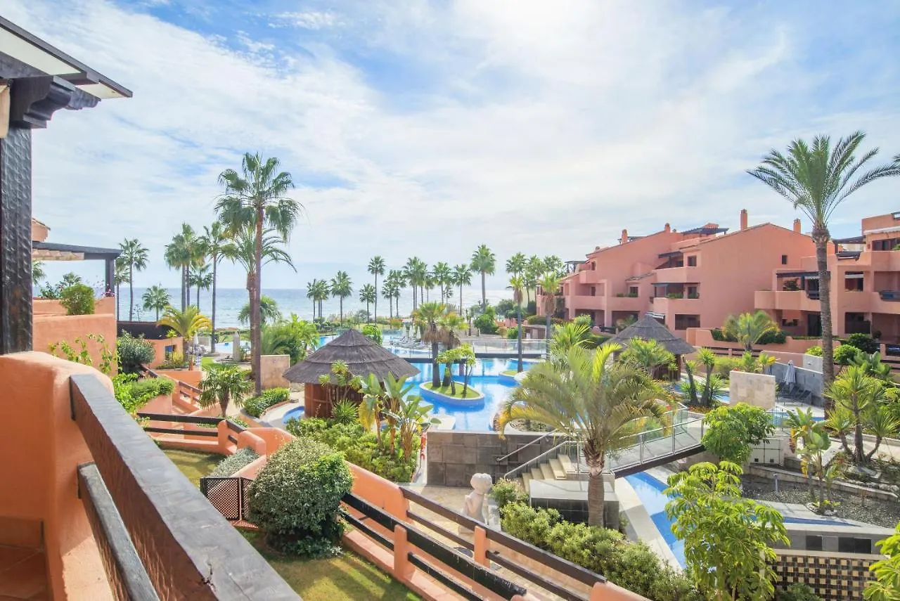 אסטפונה High Standard Beach Front Apartment 0*,  ספרד