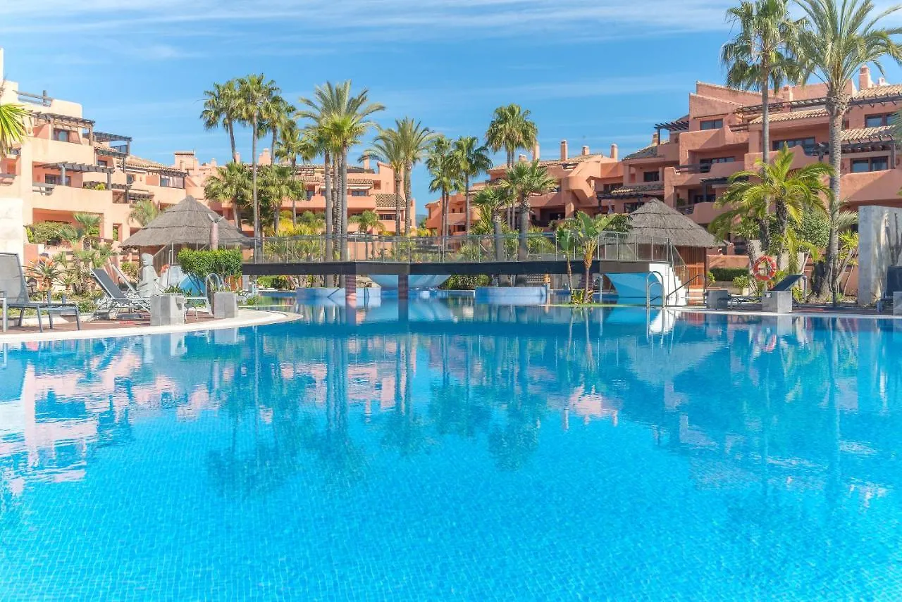 אסטפונה High Standard Beach Front Apartment 0*,